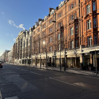 Wide view of Sloane Street