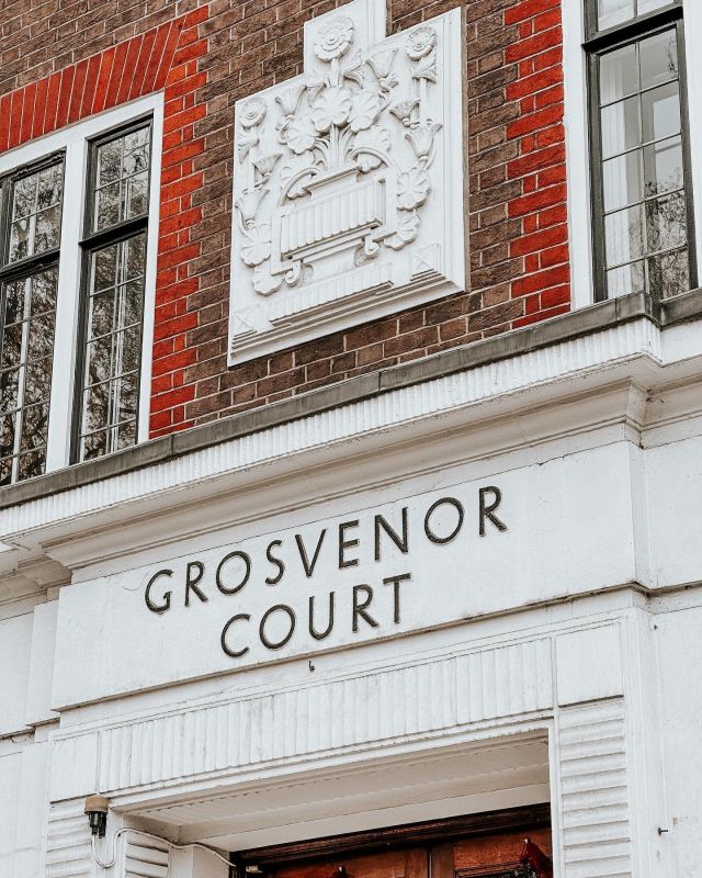 And another one is completed! Really pleased with the final outcome of this presentable three-bedroom apartment in Sloane Street. We undertook the role of PM | CA | QS & PD for this full internal refurbishment project and worked with a great team comprising the Main Contractor and Architect. On to the next! 
.
.
.
.
.
.
.
.
.
.
.
#buildingsurveyor #projectmanagement #architecture #interiourdesign #bathroom #kitchendesign #refurbishment #chelsea #sloanestreet #sloanesquare