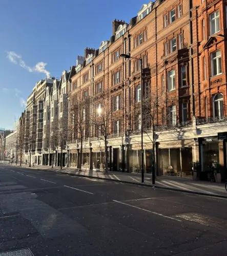 Wide view of Sloane Street