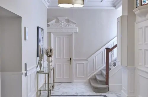 Cadogan Gardens Hallway